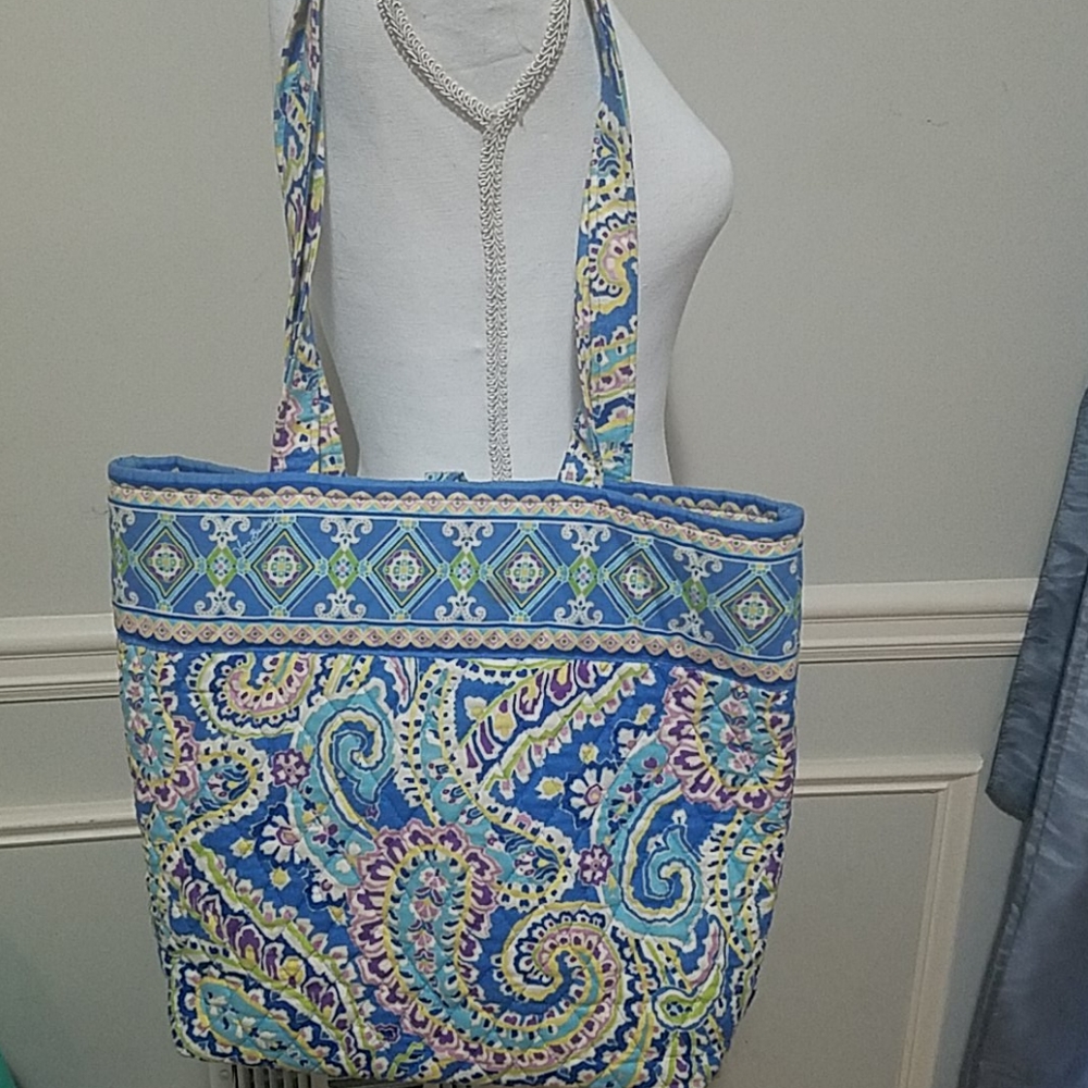 Vera bradley blue tote